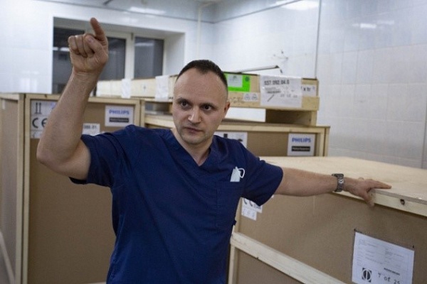 Сургутская клиническая травматологическая больница готовится запустить в работу операционную последнего поколения медицинской инженерии. 