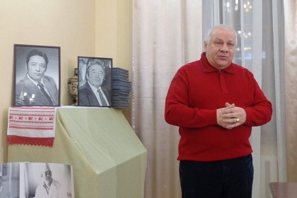 Первый после Бога. Имя основателя Сургутского травмцентра, заслуженного врача РФ Фарита Кагарманова увековечено в книге