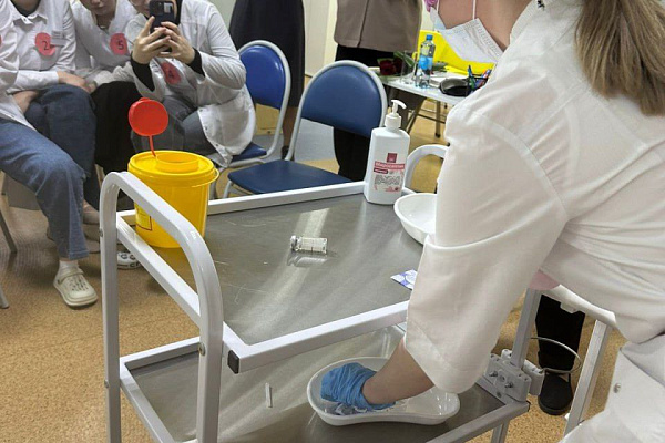 Главная медсестра травмбольницы - в жюри конкурса профмастерства, приуроченного к юбилею среднего профессионального образования России