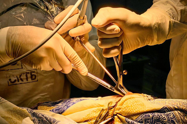 В Сургутской травмбольнице  начали выполнять уникальные для Югры малоинвазивные вмешательства при карпальном туннельном синдроме 