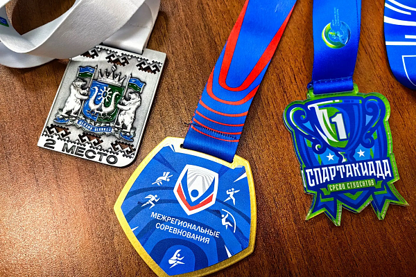 Сотрудник Сургутской травмбольницы стал чемпионом Уральского федерального округа по лёгкой атлетике!